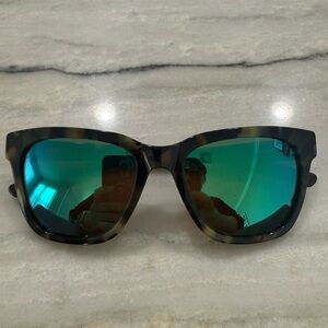 Costa Del Mar Coquina Sunglasses 😎